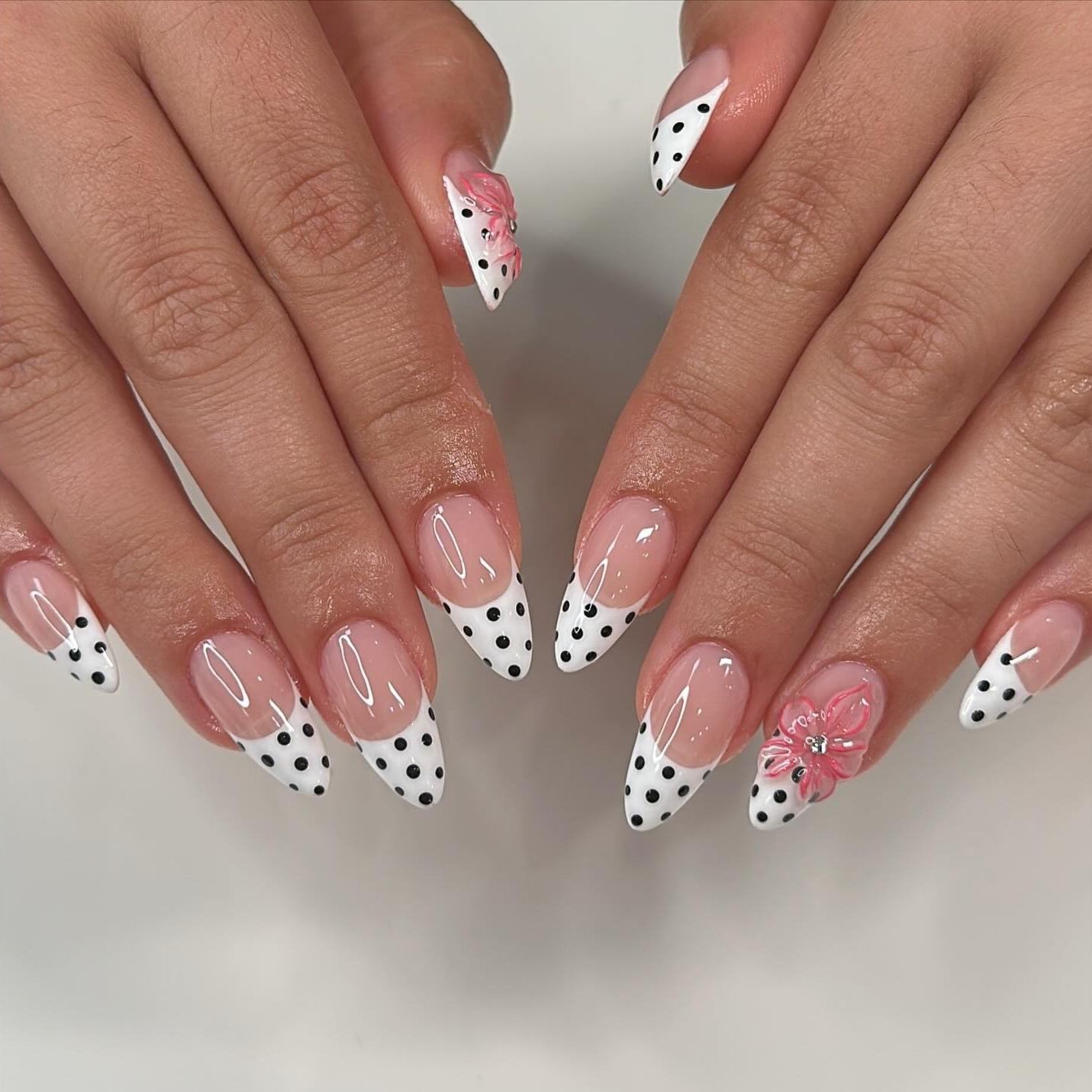 Dot & Petal