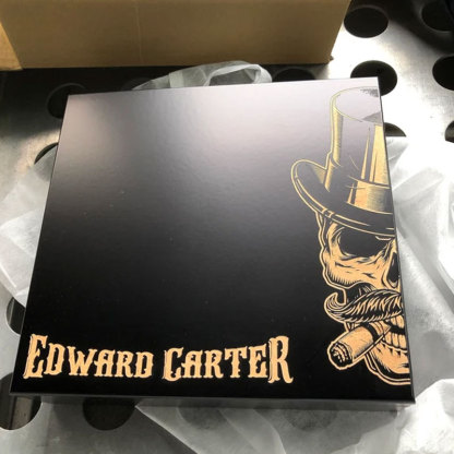 Custom engraved humidor box - great gift for cigar lovers