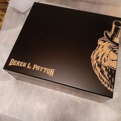 Custom engraved humidor box - great gift for cigar lovers