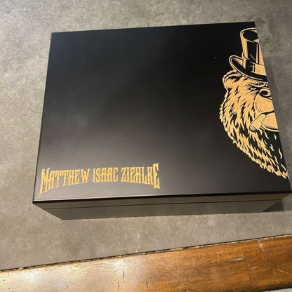 Custom engraved humidor box - great gift for cigar lovers