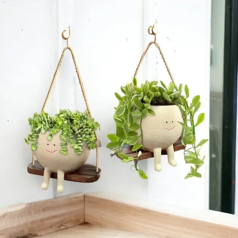 🔥HOT SALE😍🌱Swing Smile Face Planter Pot Hanging Resin Flower Head Planters 🌱