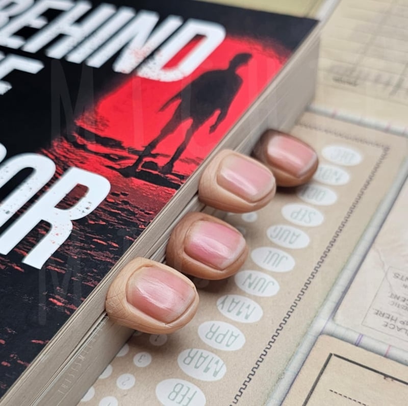 🎀Realistic Finger Bookmark🫠