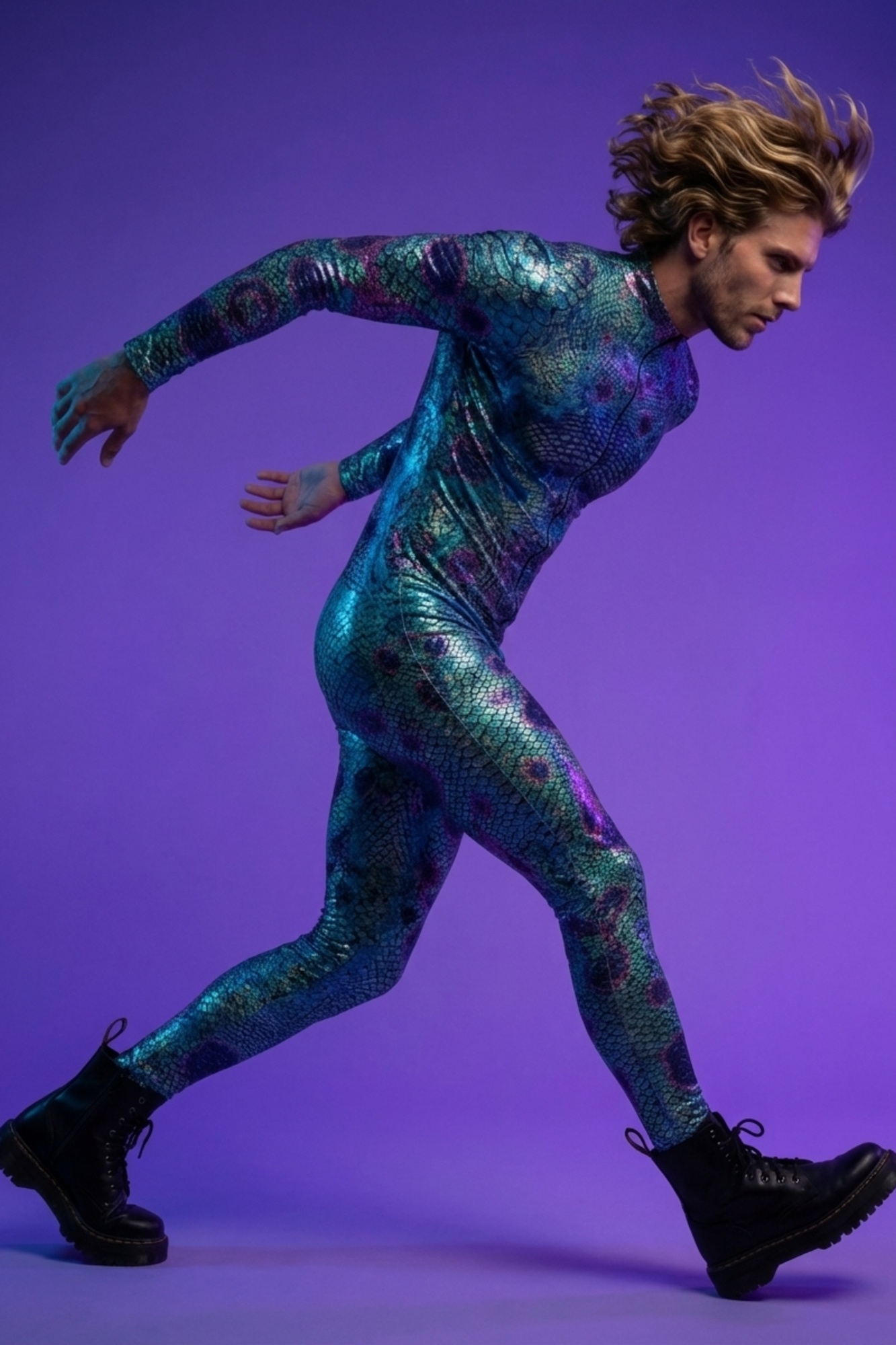 Mythical Guardian Iridescent Scale VV053