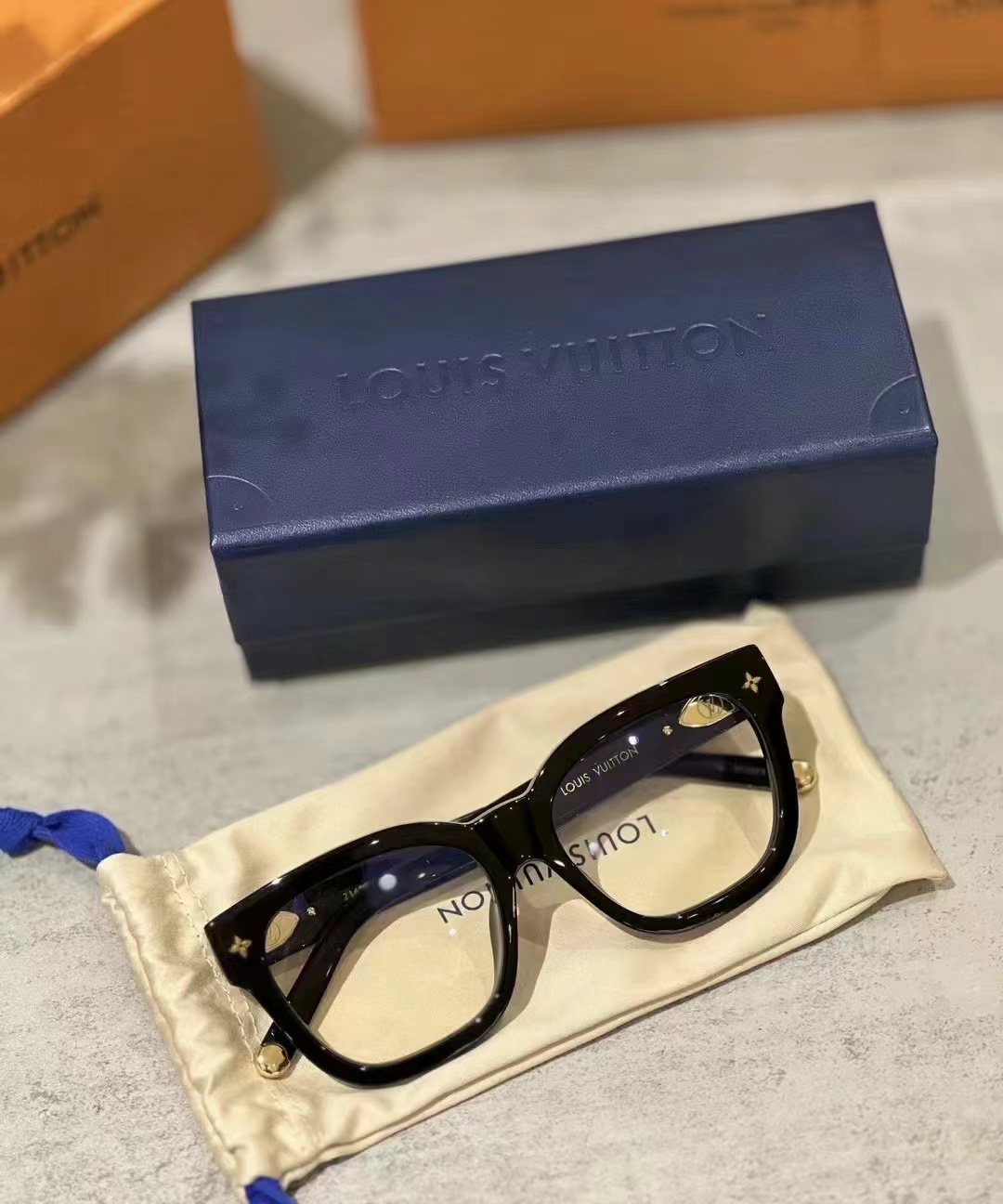 Anti blue light glasses