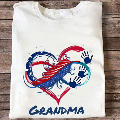 July 4th Grandma Mom Heart Hand Print US Independence Day Gift Personalized T-shirt -ancustom