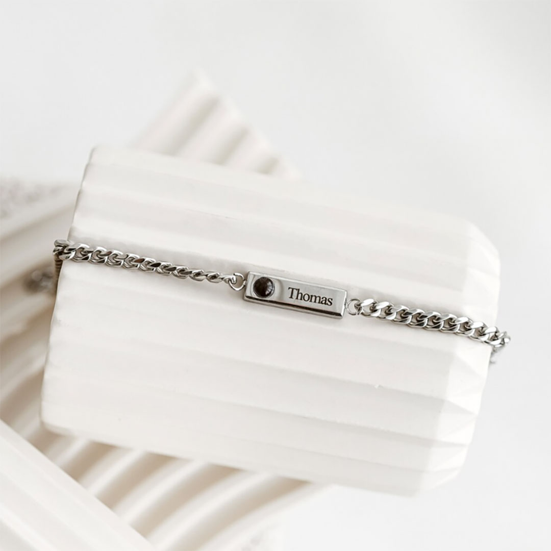 Personalized projection picture bracelet with square pendant and customized name, a heartwarming gift for couples-ancustom