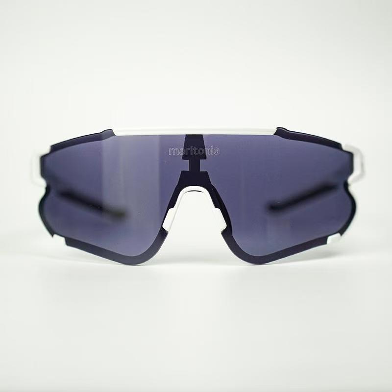 Photochromic cycling glasses front view with full lens coverage
