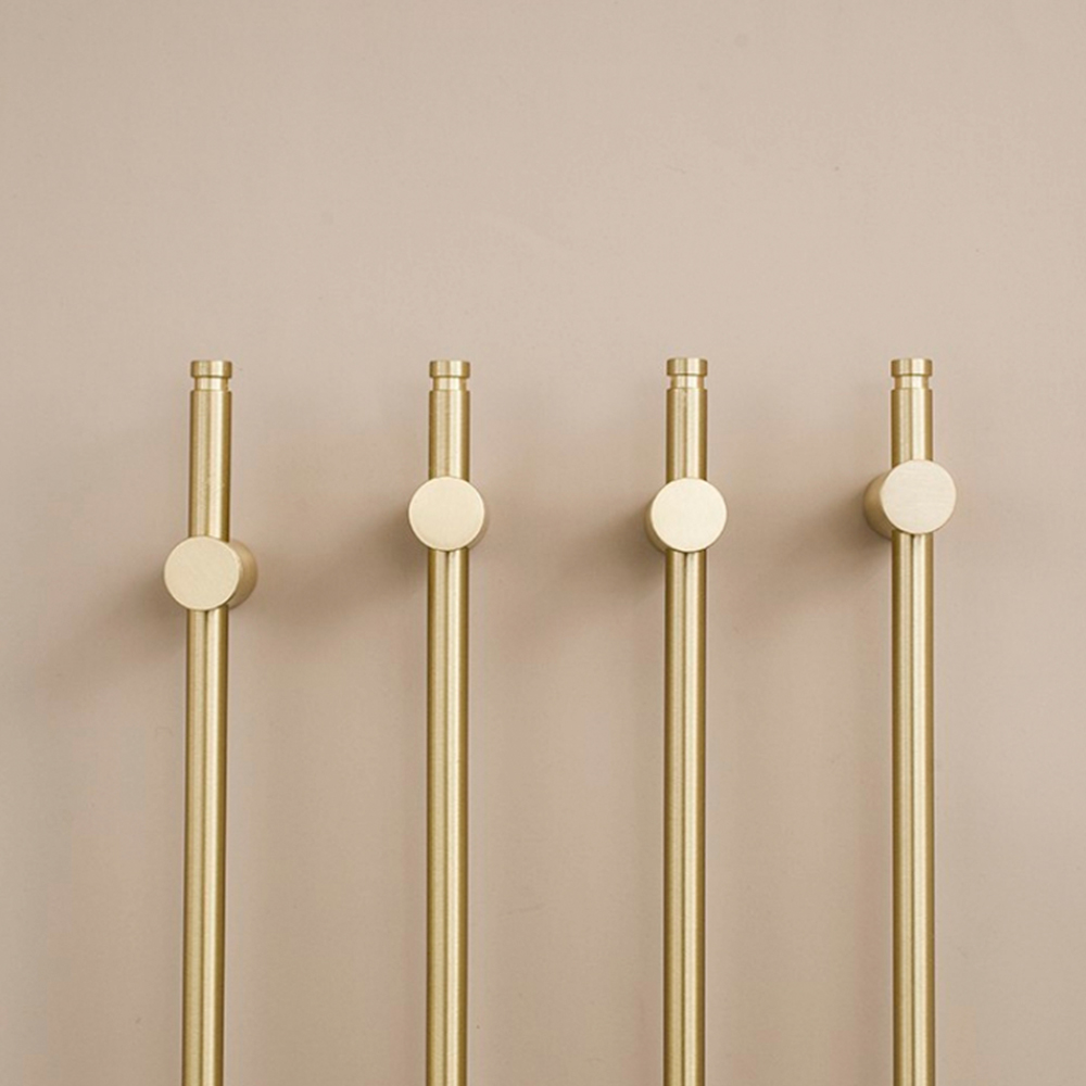 ADJUSTABLE FURNITURE HANDLES