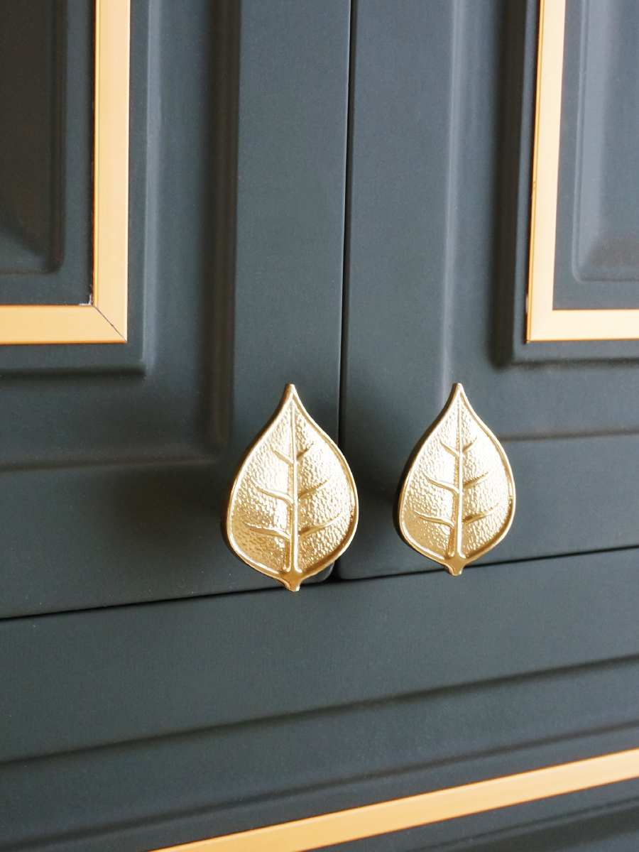 Apple Leaf Brass Wardrobe & Cabinet Knobs