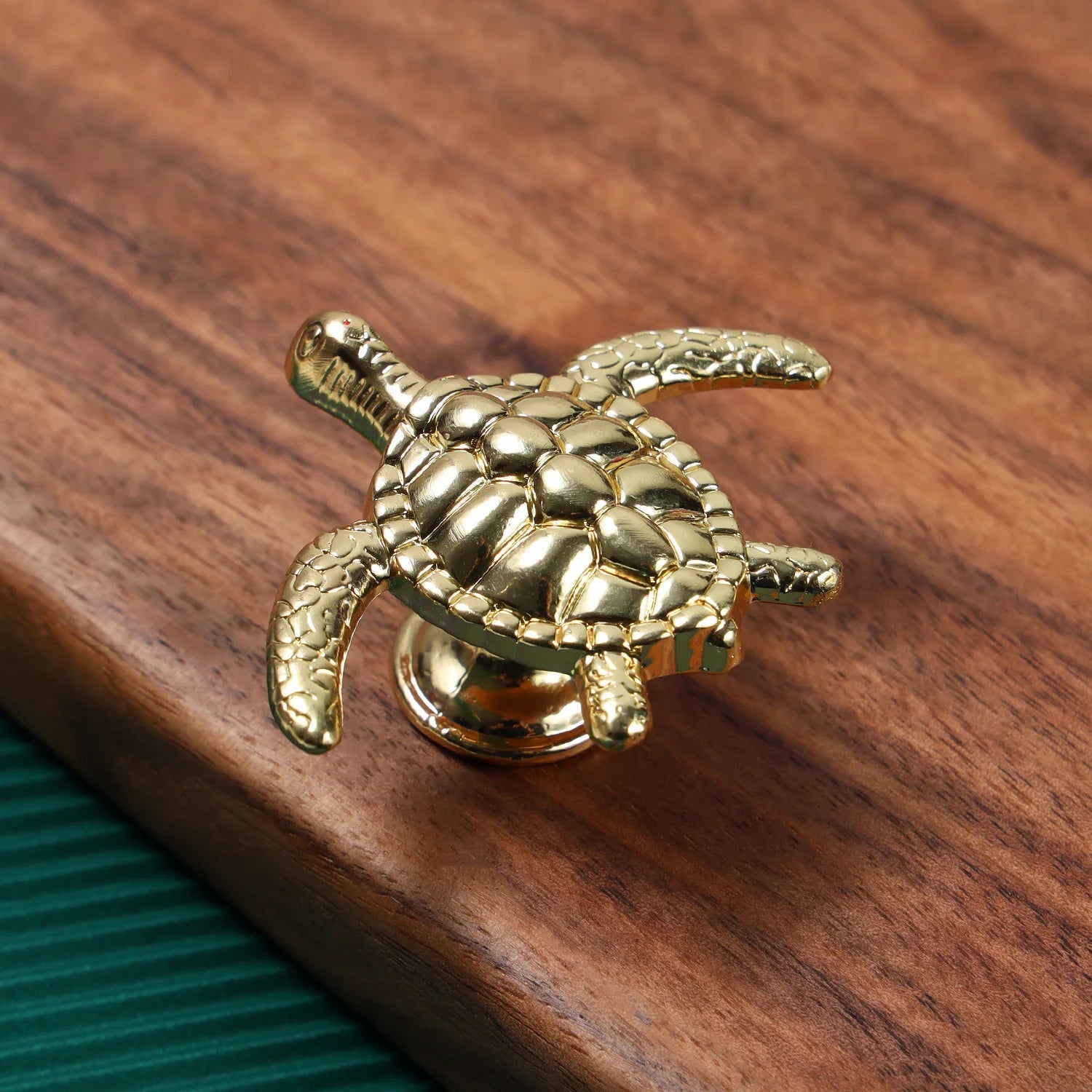 Sea turtle cabinet knob