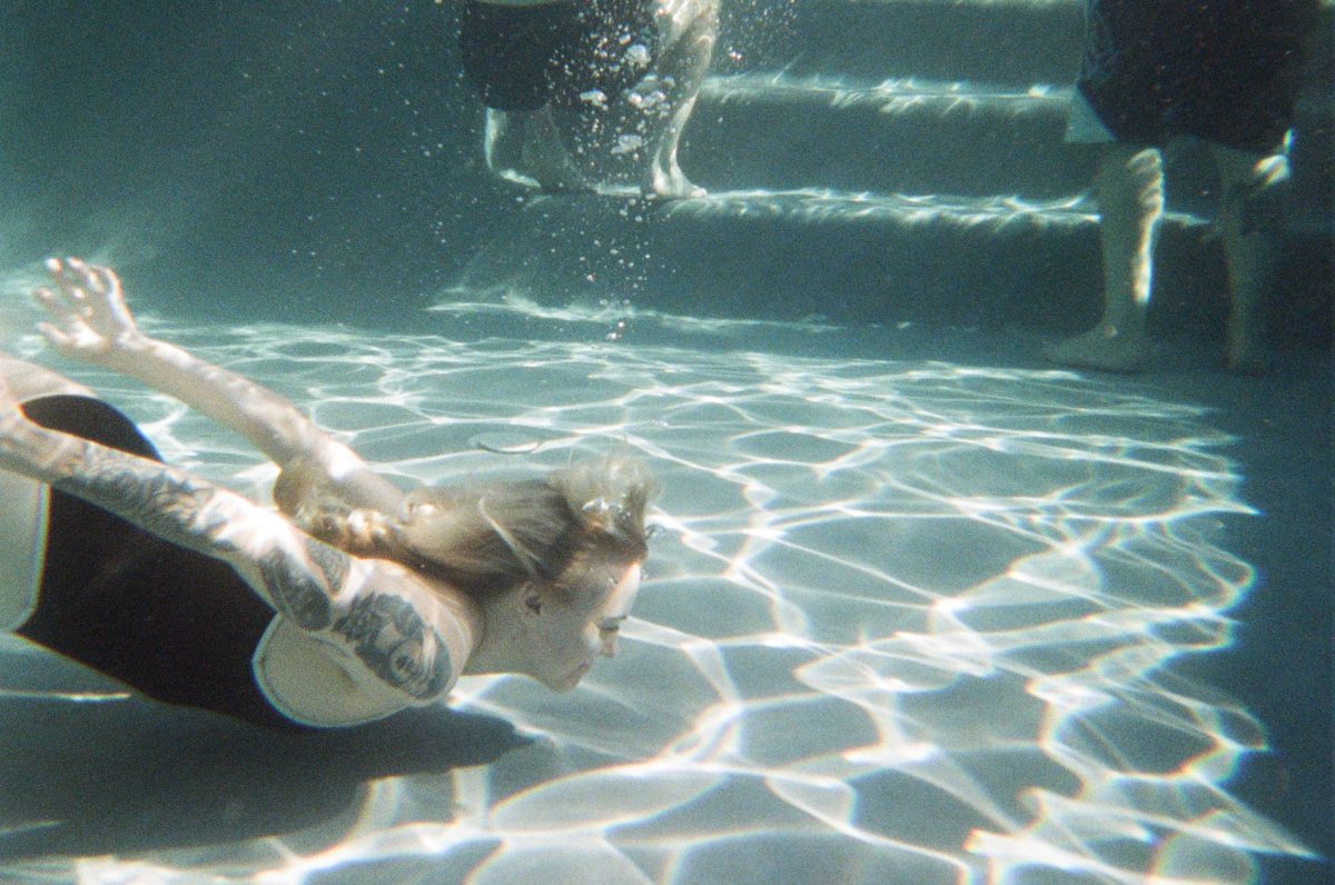 FujiFilm QuickSnap Waterproof disposable camera reviews - TheDarkroom