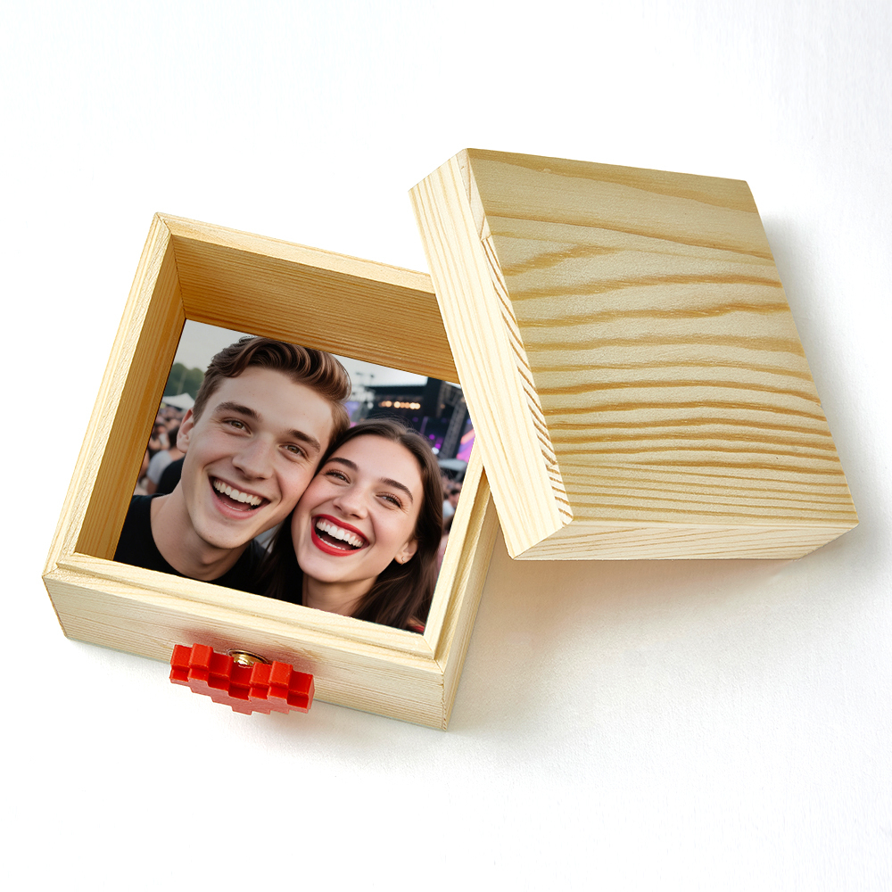 Mensajero Fotográfico Lovebox De Madera Personalizado, Regalo Para Relaciones A Distancia, Pareja, Familia, Niños. - miscalcetinescaramx
