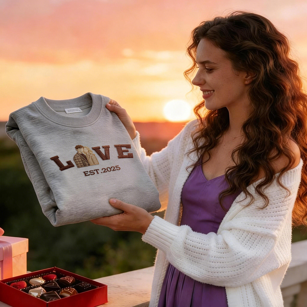 Sudadera Con Capucha Personalizada Con Foto Bordada De Pareja Love Est Year - miscalcetinescaramx