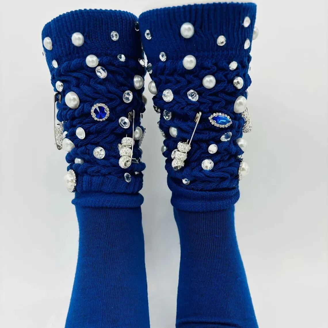 Calcetín Holgado Con Dijes Cada Par Es De Estilo Libre Haz Tus Propios Calcetines Basura Y Broches De Tendencia Viral Diy - Negro - miscalcetinescaramx