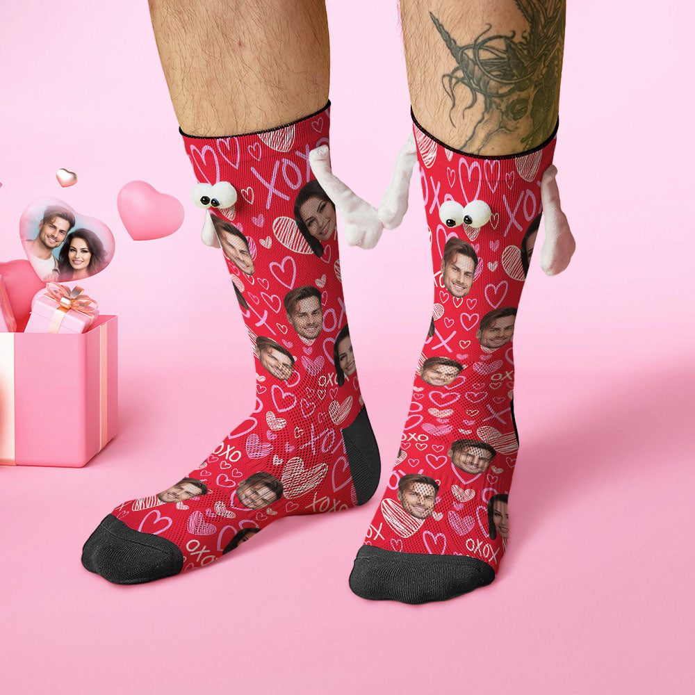 Calcetines De Cara Personalizados Muñeca Divertida Calcetines Rojos De Tubo Medio Calcetines Magnéticos De La Mano Xoxo Regalos Del Día De San Valentín