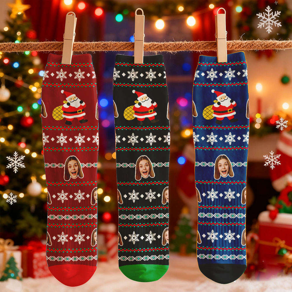 Calcetines Personalizados Con Estampado De Cara De Papá Noel Y Copos De Nieve. Diseños Personalizados. La Mejor Idea Para Regalar A Papá Noel.