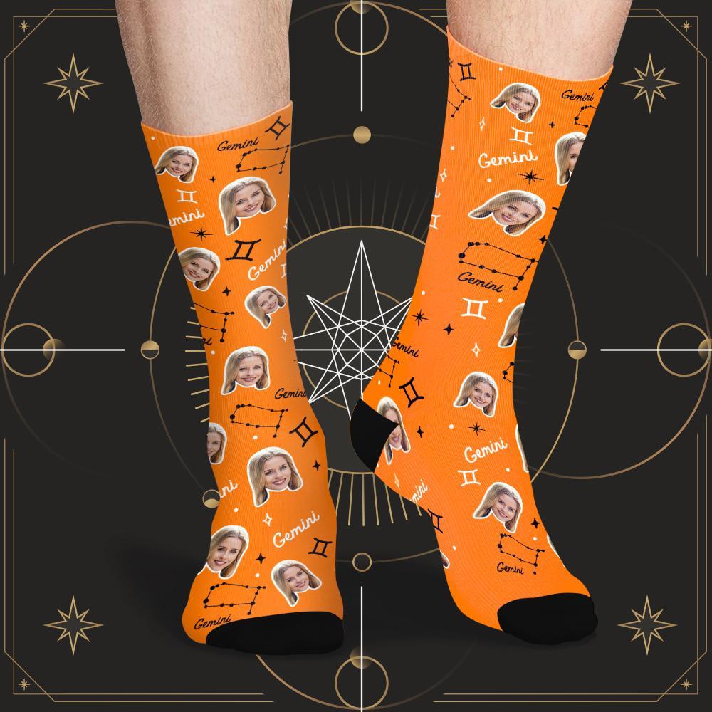 Calcetines De La Suerte De Gemini Personalizados Calcetines De La Suerte De La Constelación Exclusivos De La Cara Personalizada - MyFaceSocksES