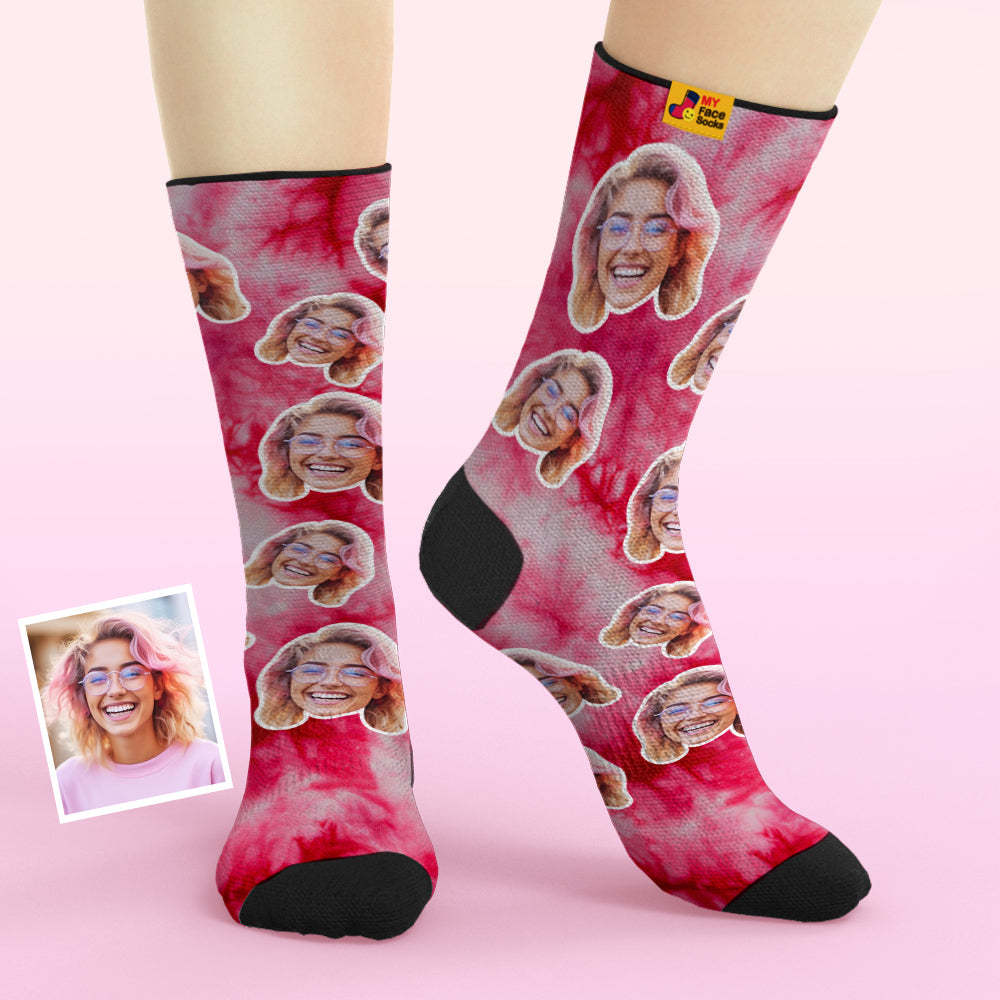 La Cara Respirable Del Estilo Del Teñido Anudado De Encargo Pega El Color Rojo Personalizado De Los Regalos Suaves De Los Calcetines - MyFaceSocksES