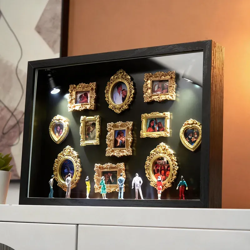 Cadre Photo Personnalisé « musée De Nous » Pour Couples : Un Cadeau Miniature Adorable Et Symbolique Pour La Saint-valentin Ou Un Anniversaire. - MyFaceSocksFR