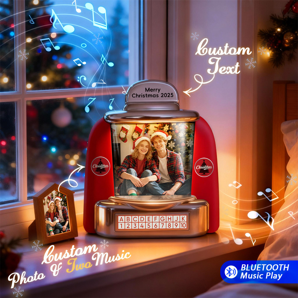 Mini Jukebox Rétro De Noël Personnalisé – Lecteur De Musique Avec Radio Et Photo Personnalisée (noms Et Date) | Décoration De Table Vintage | Cadeau De Noël Rétro Et Nostalgique - MyFaceSocksFR