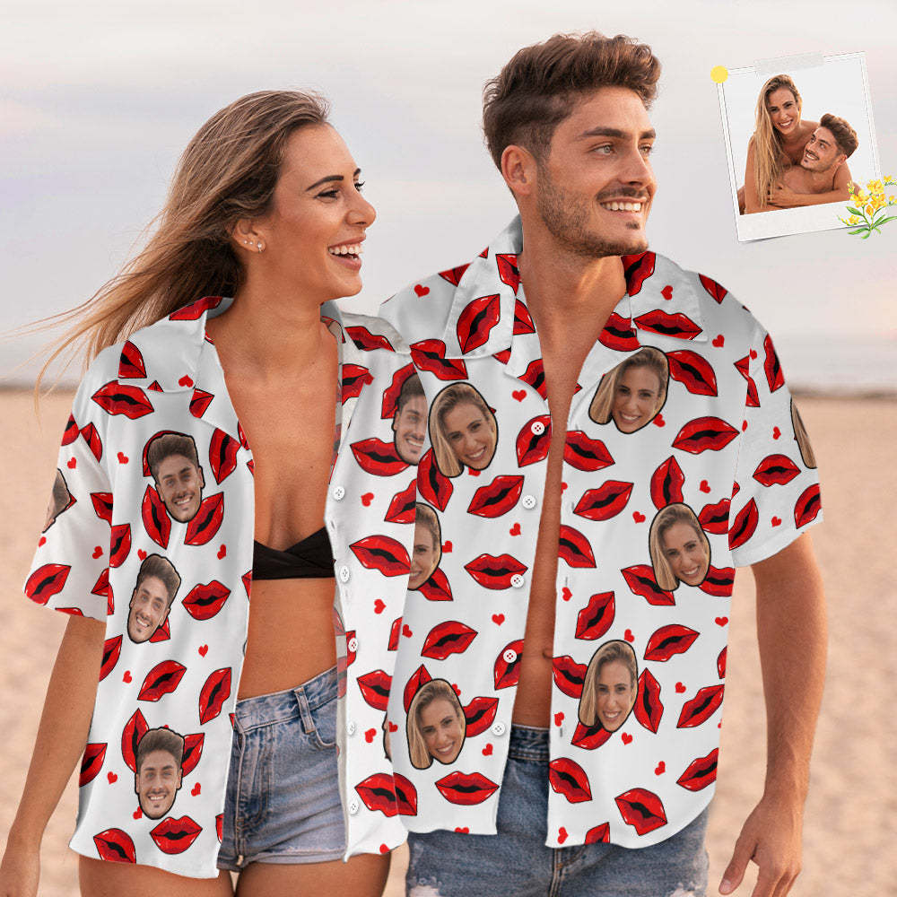 Chemise De Style Hawaïen Avec Visage Personnalisé, Tenue De Couple Drôle Avec Lèvres Rouges - VisageChaussettes
