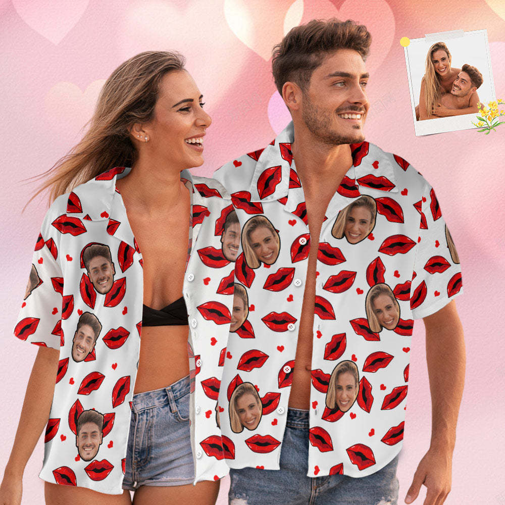 Chemise De Style Hawaïen Avec Visage Personnalisé, Tenue De Couple Drôle Avec Lèvres Rouges - VisageChaussettes