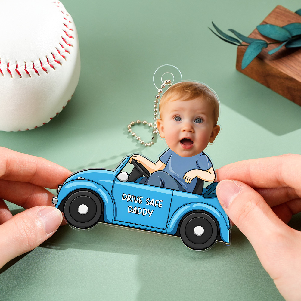 Photo Personnalisée « un Bébé Rend L'amour Plus Fort » - Décoration De Voiture Personnalisée Pour La Famille - Forme Personnalisée En Acrylique - Cadeau Pour Les Membres De La Famille - MyFaceSocksFR