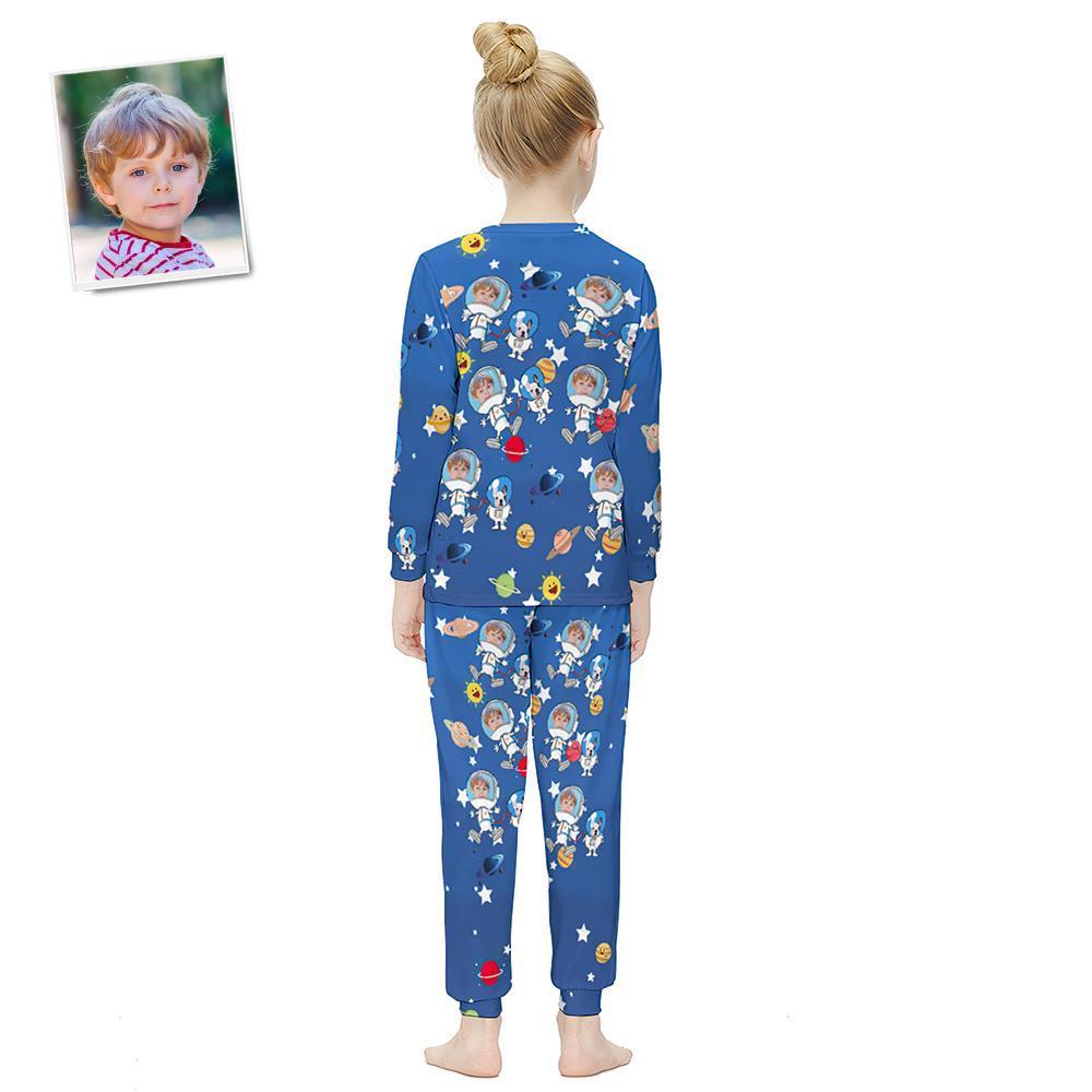 Pyjama À Manches Longues Avec Visage Personnalisé Pour Enfants, Cadeau D'anniversaire - Emmenez Les Animaux Dans L'espace - VisageChaussettes