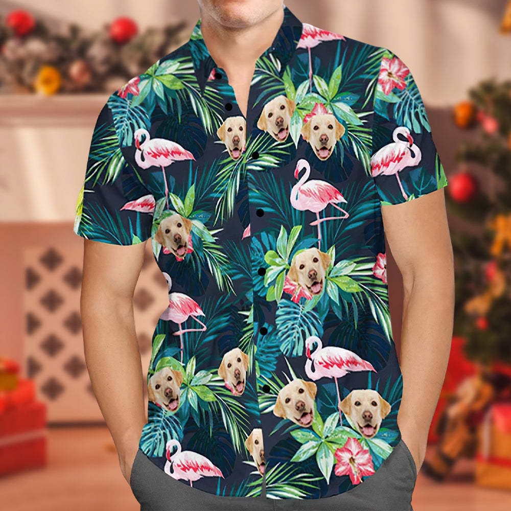 Cadeaux De Noël Chemise Hawaïenne Personnalisée Avec Visage Chemise De Visage De Chien Personnalisée Feuilles Et Chemises Boutonnées Flamingo - VisageChaussettes