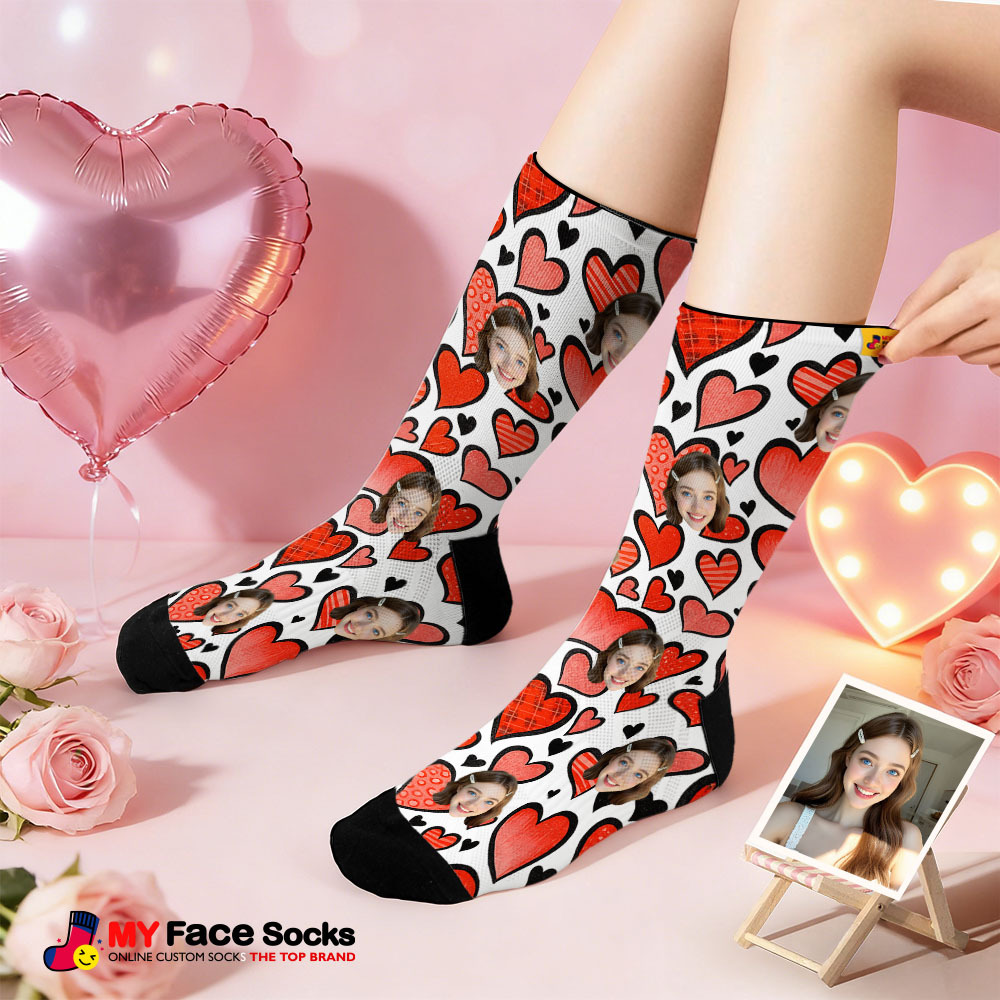 Chaussettes Personnalisées Avec Un Cœur Rouge - Chaussettes Sur Le Thème De La Saint-valentin - Cadeau Pour Couple - MyFaceSocksFR