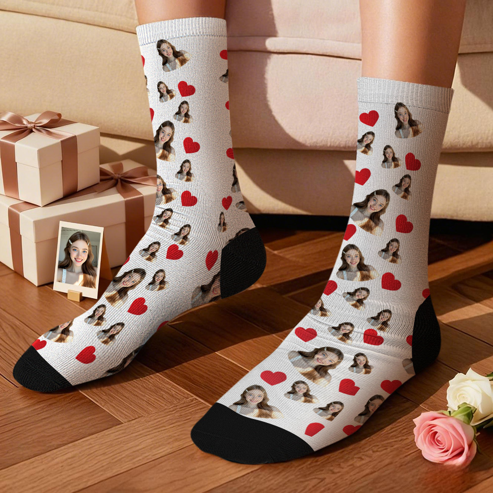 Chaussettes Personnalisées Saint-valentin Avec Photo Et Cœur - Cadeau Mignon Pour Lui Ou Elle - MyFaceSocksFR