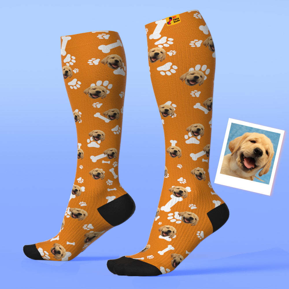 Mise À Niveau Des Chaussettes De Compression Respirantes Personnalisées À Hauteur De Genou Aperçu En Ligne Ajouter Une Photo Et Un Nom D'animal De Compagnie - VisageChaussettes