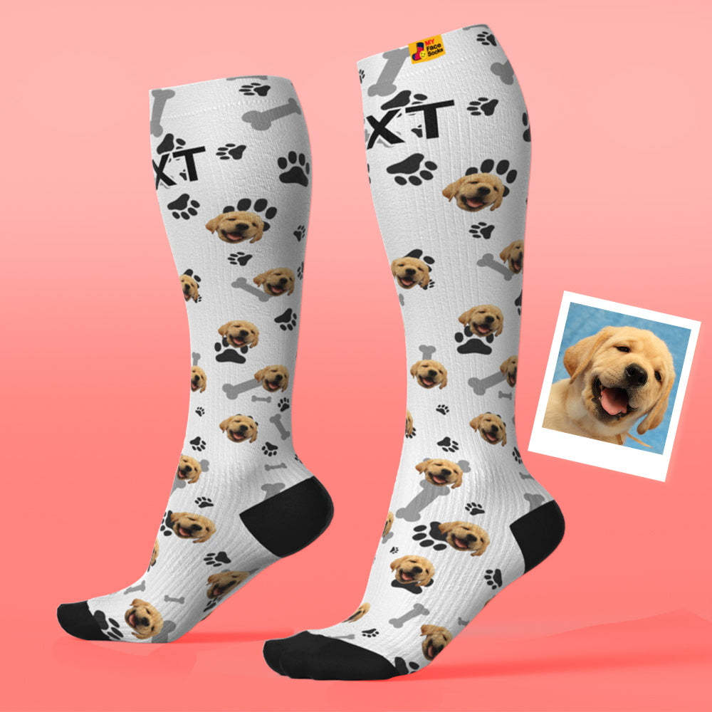 Mise À Niveau Des Chaussettes De Compression Respirantes Personnalisées À Hauteur De Genou Aperçu En Ligne Ajouter Une Photo Et Un Nom D'animal De Compagnie - VisageChaussettes