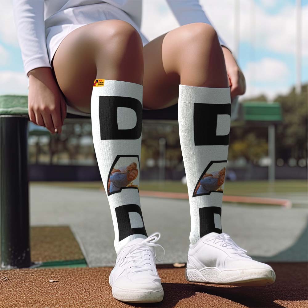 Mise À Niveau Pour La Fête Des Pères, Chaussettes De Compression Respirantes Personnalisées À Hauteur De Genou, Aperçu En Ligne, Ajouter Une Photo Et Un Nom Papa - MyFaceSocksFR