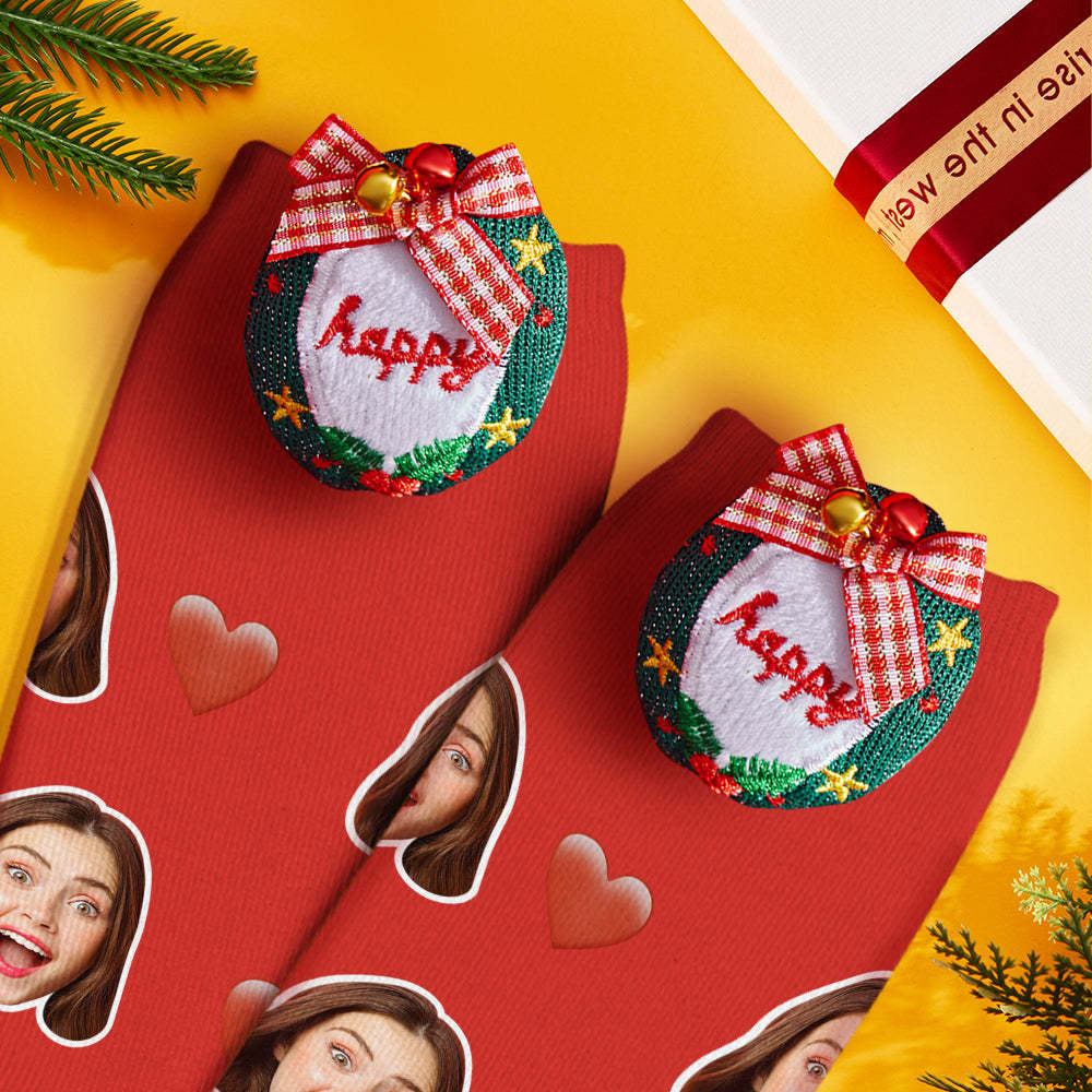 Chaussettes De Noël Broches Broches Écharpe Charme Bijoux Nouvel An Cadeaux Cloche Arc Heureux 2 Pcs/ensemble - VisageChaussettes
