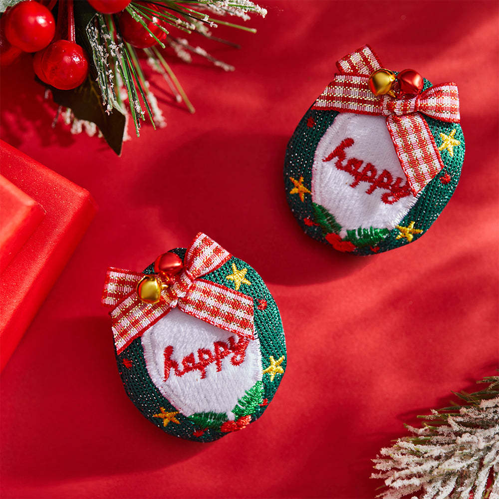 Chaussettes De Noël Broches Broches Écharpe Charme Bijoux Nouvel An Cadeaux Cloche Arc Heureux 2 Pcs/ensemble - VisageChaussettes