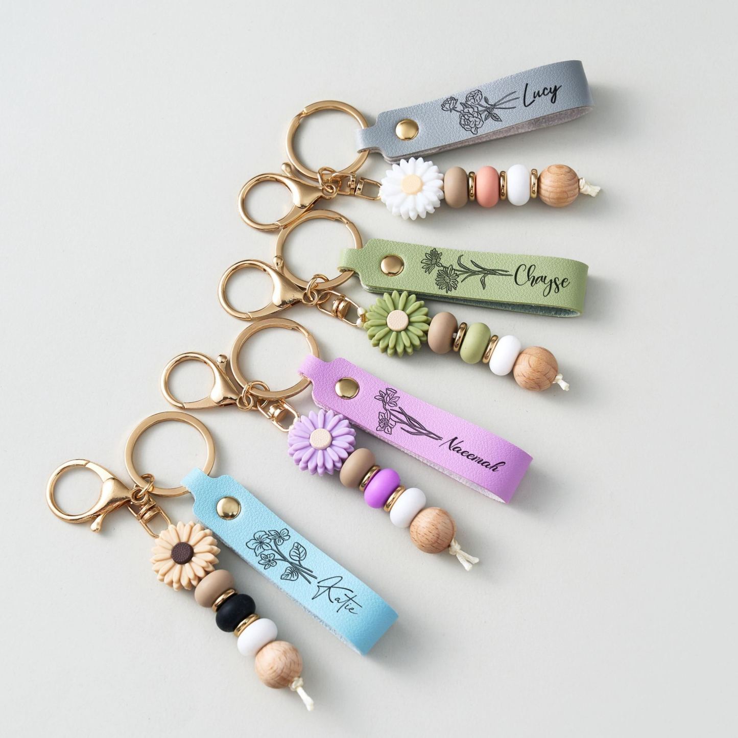 Porte-clés Marguerite Fait Main Avec Perles, Porte-clés Personnalisé Avec Nom, Joli Bijou De Sac, Cadeau De Rentrée Scolaire Ou D'amitié - MyFaceSocksFR