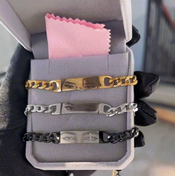 Bracelet Photo Personnalisé Pour Couple, Cadeau De Noël, Gravé Au Laser, En Acier Inoxydable, Souvenir, Cadeau D'anniversaire - MyFaceSocksFR