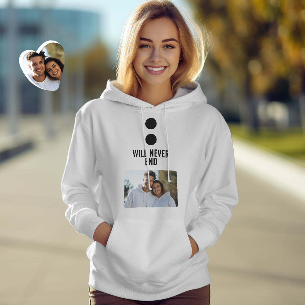 Personalisiertes Foto-lustiges Paar-passende Kapuzenpullover „unsere Geschichten Werden Nie Enden“-personalisierter Kapuzenpullover Als Valentinstagsgeschenk - GesichtSocken