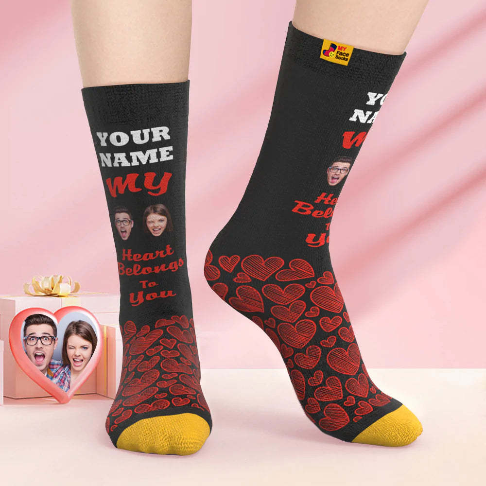 Benutzerdefinierte 3d Digital Gedruckte Socken Valentinstagsgeschenk My Heart Belongs To You Face Socken Für Liebhaber - GesichtSocken