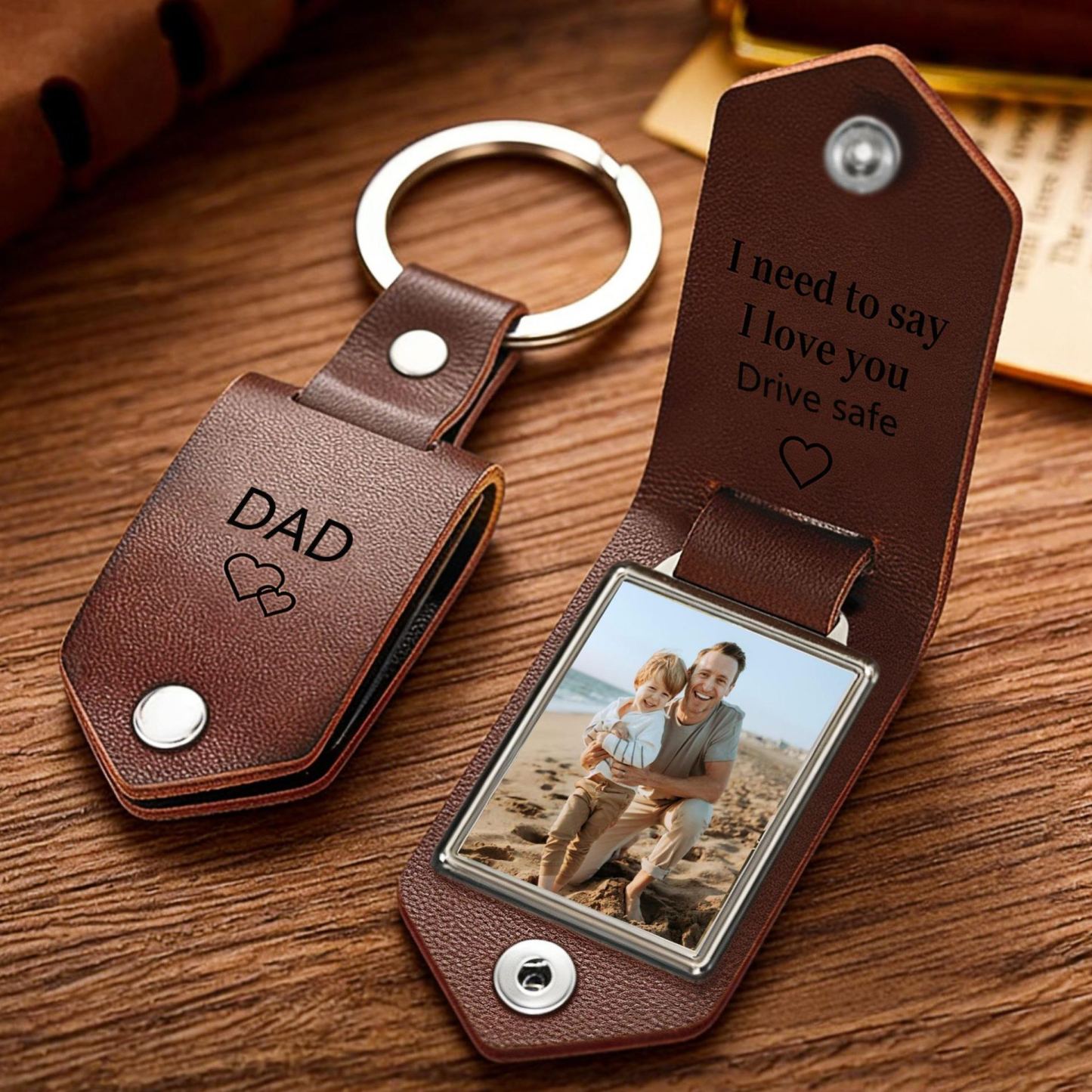 Personalisierter Gravierter Leder-Schlüsselanhänger Mit Foto, Individueller Bild-Schlüsselanhänger, Fahrsicheres Geschenk Für Papa, Jubiläumsgeschenk Für Ehemann - MyFaceSocksDE