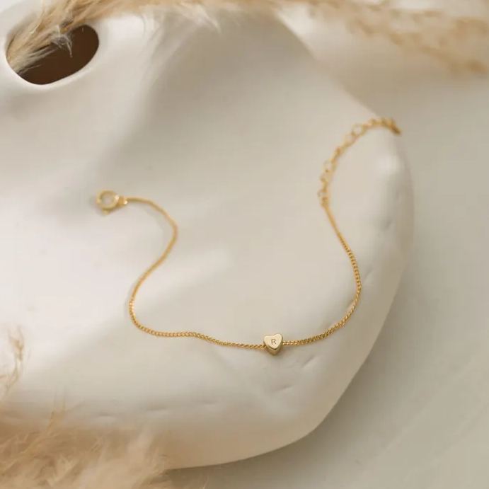 Minimalist 3D Heart Charm Bracelet, Custom Initial Bracelet, Engraved Letter Bracelet, Gold Bracelet, Daily Jewelry, Valentine Gift - MyFaceSocksUK