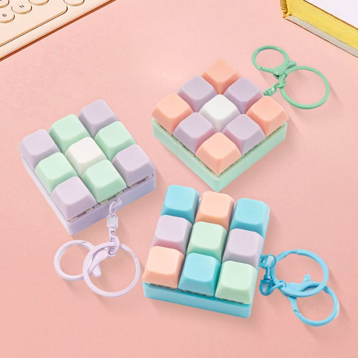 Stress Relief Button Keychain – Mechanical Keyboard Switch Tester Fidget Toy, Press Button Anxiety Relief Toy - MyFaceSocks