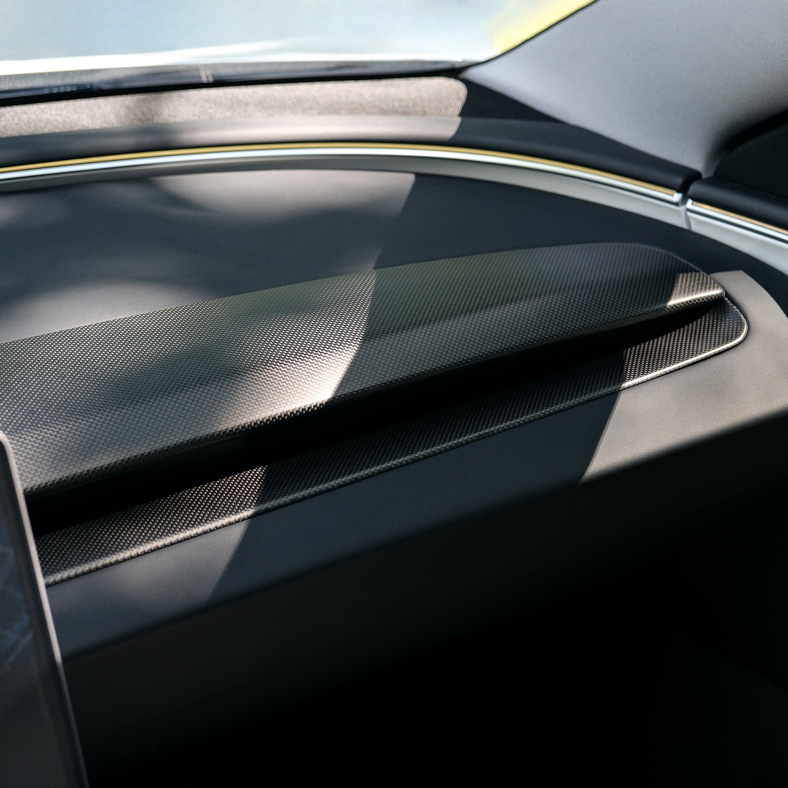 TaddonReal Carbon Fiber Dashboard for Model 3 Highland