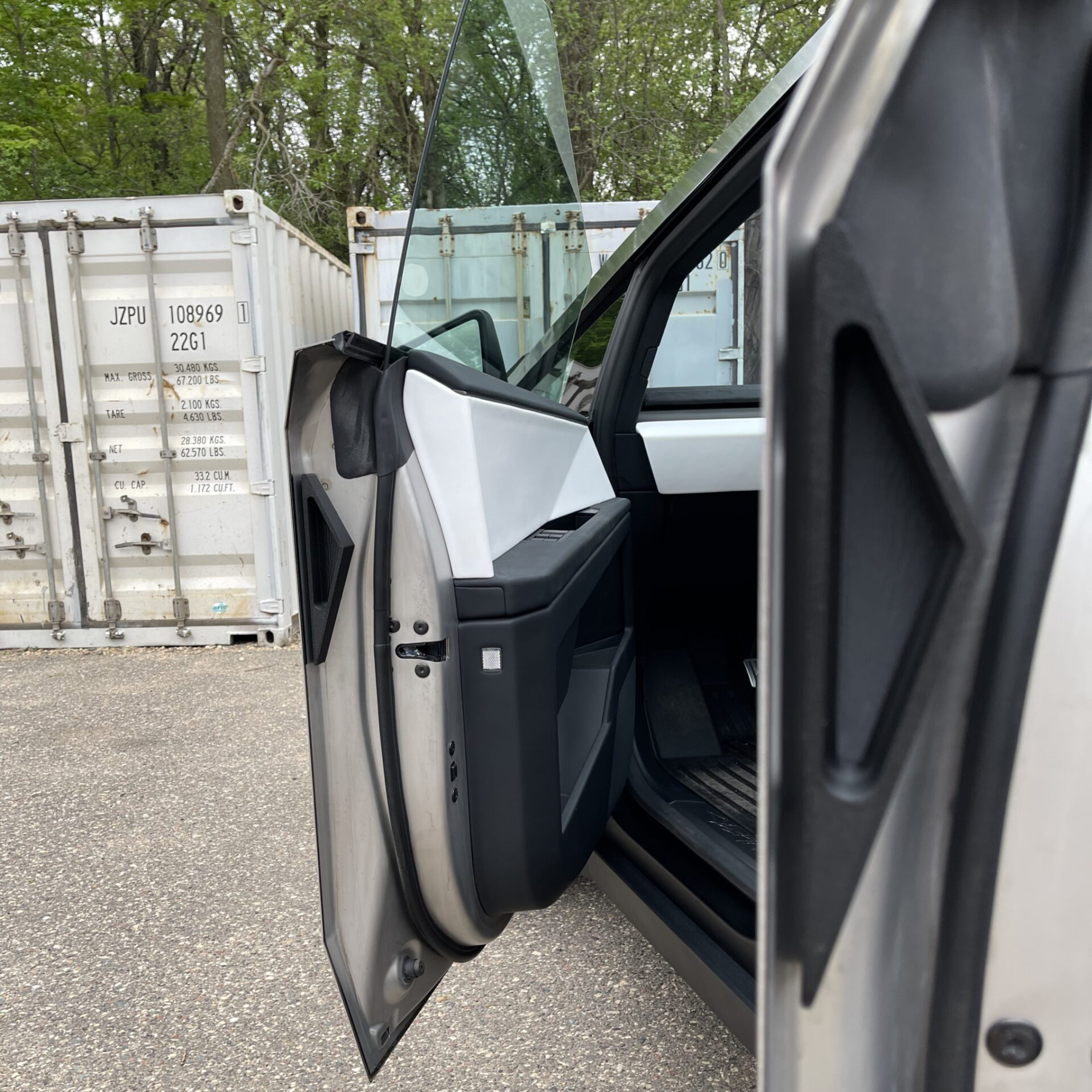 TaddonFingerprint Resistant Door Handles for Tesla Cybertruck