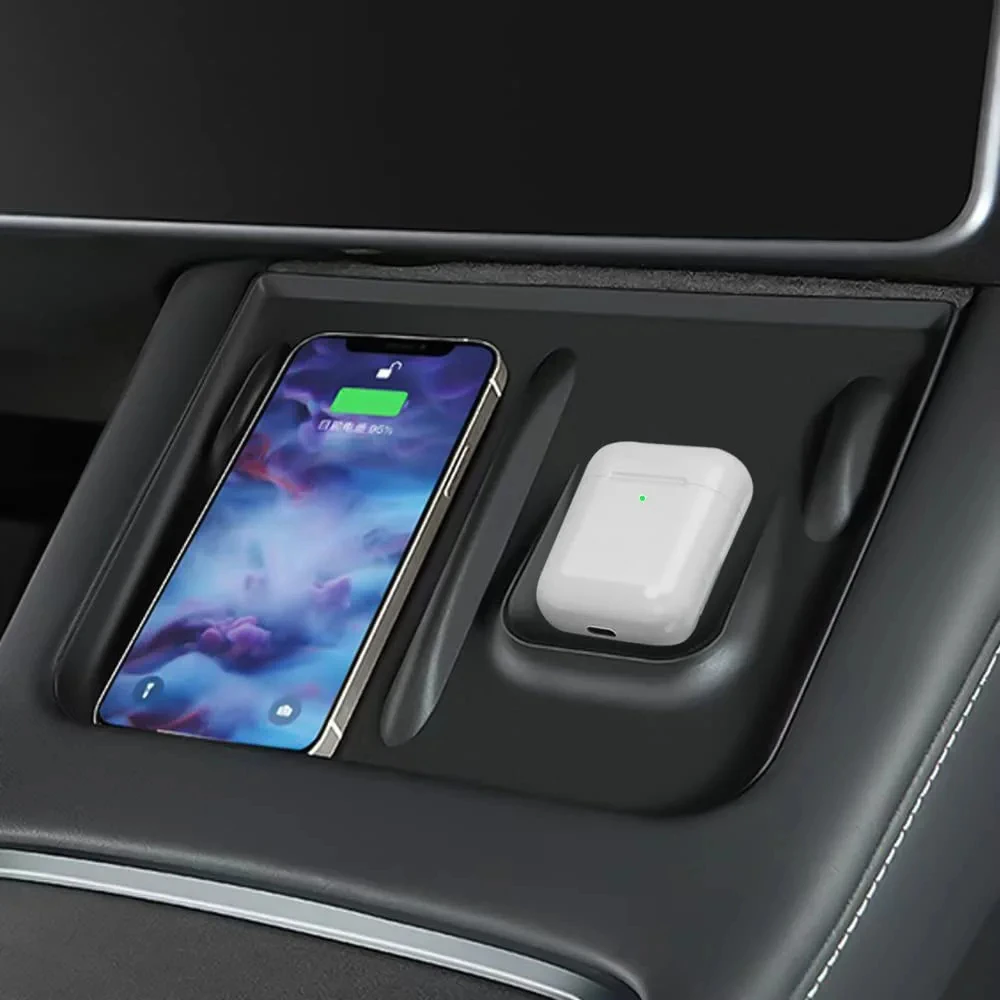 TaddonSilicone Anti-Slip Wireless Charging Mat for Tesla Model 3/Y