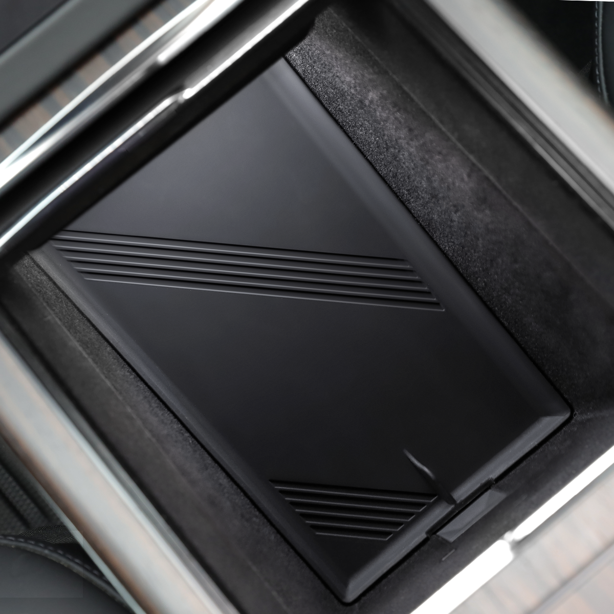 TaddonConsole/Armrest Silicone Bottom Pad For Tesla Model S/X (2021-2024)