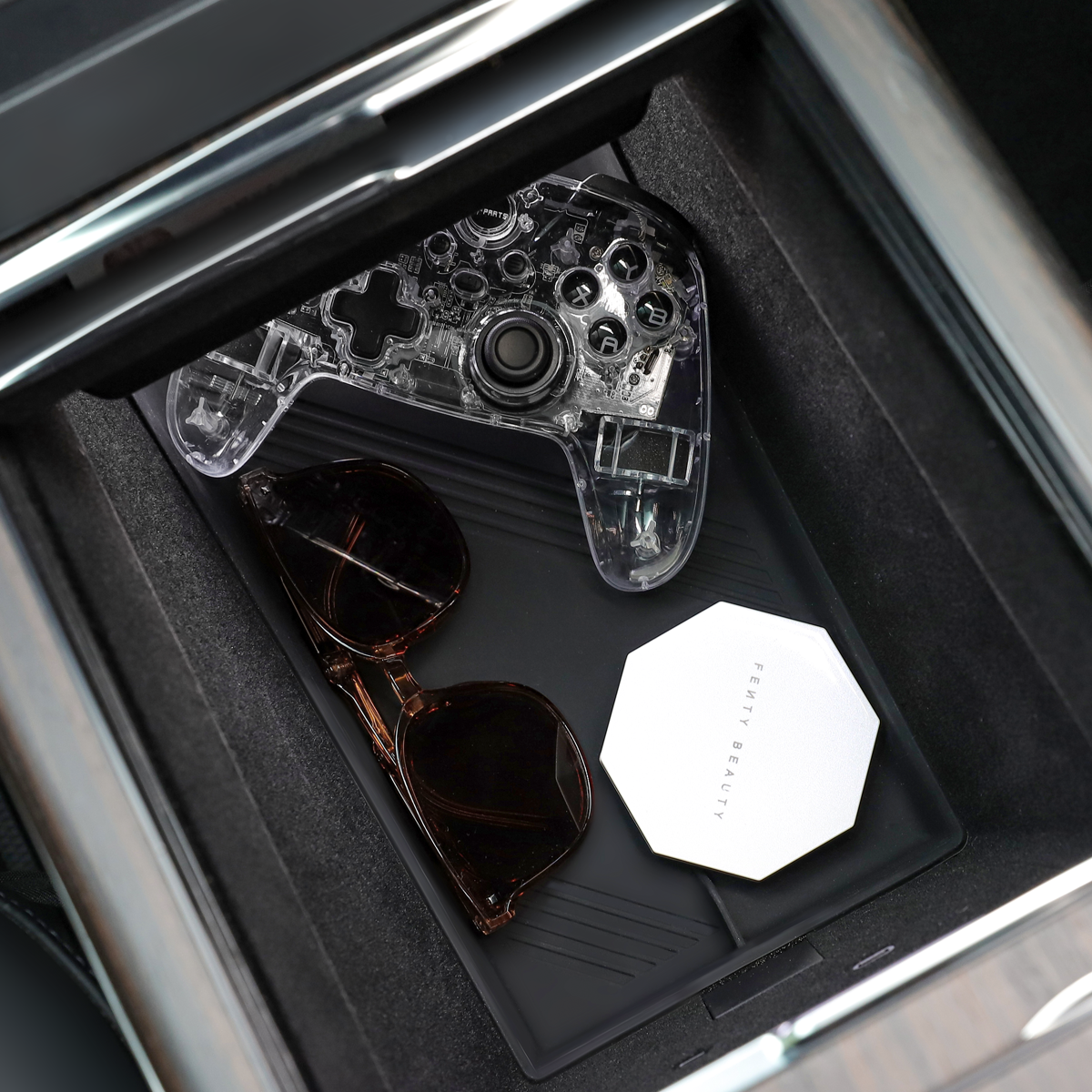 TaddonConsole/Armrest Silicone Bottom Pad For Tesla Model S/X (2021-2024)