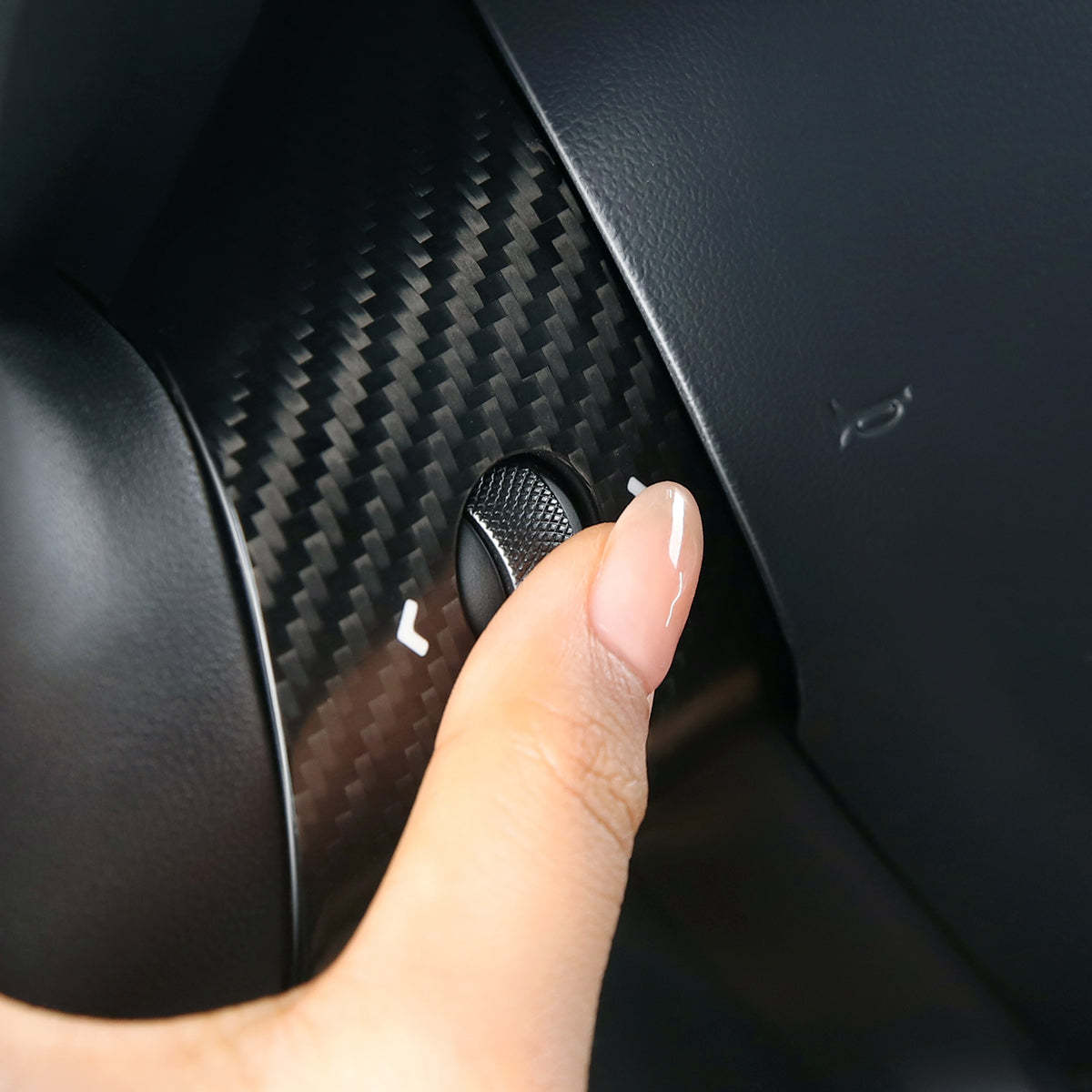 TaddonReal Carbon Fiber Steering Wheel Cover for Model 3/Y