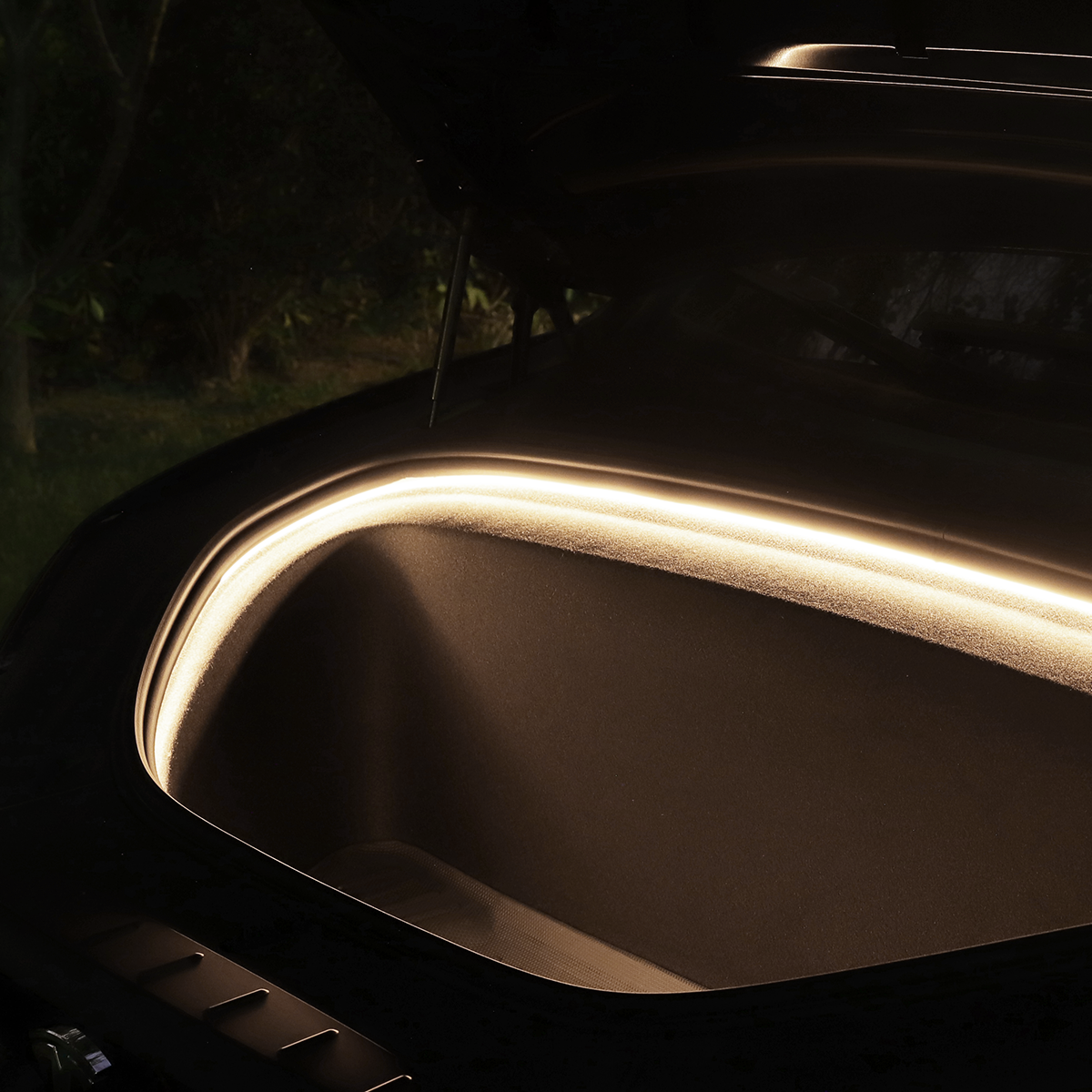 TaddonFrunk LED Strip for Tesla Model X